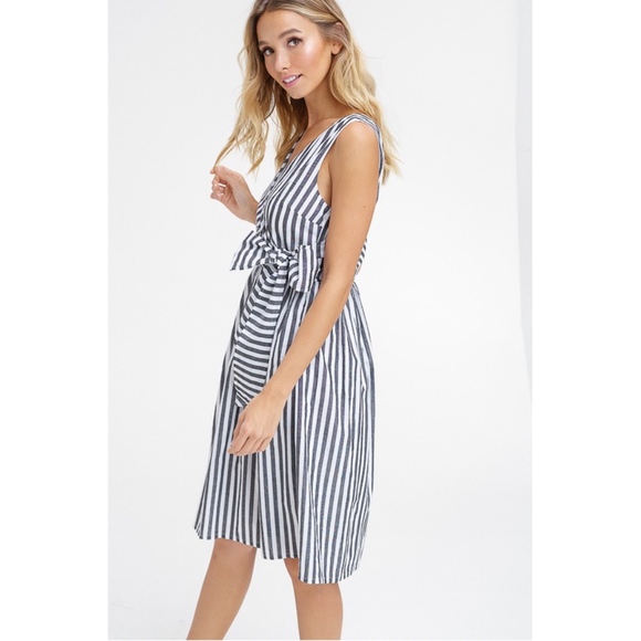 NWT ♡ Striped Wrap Dress with Bow, ON SALE! - Picture 2 of 8